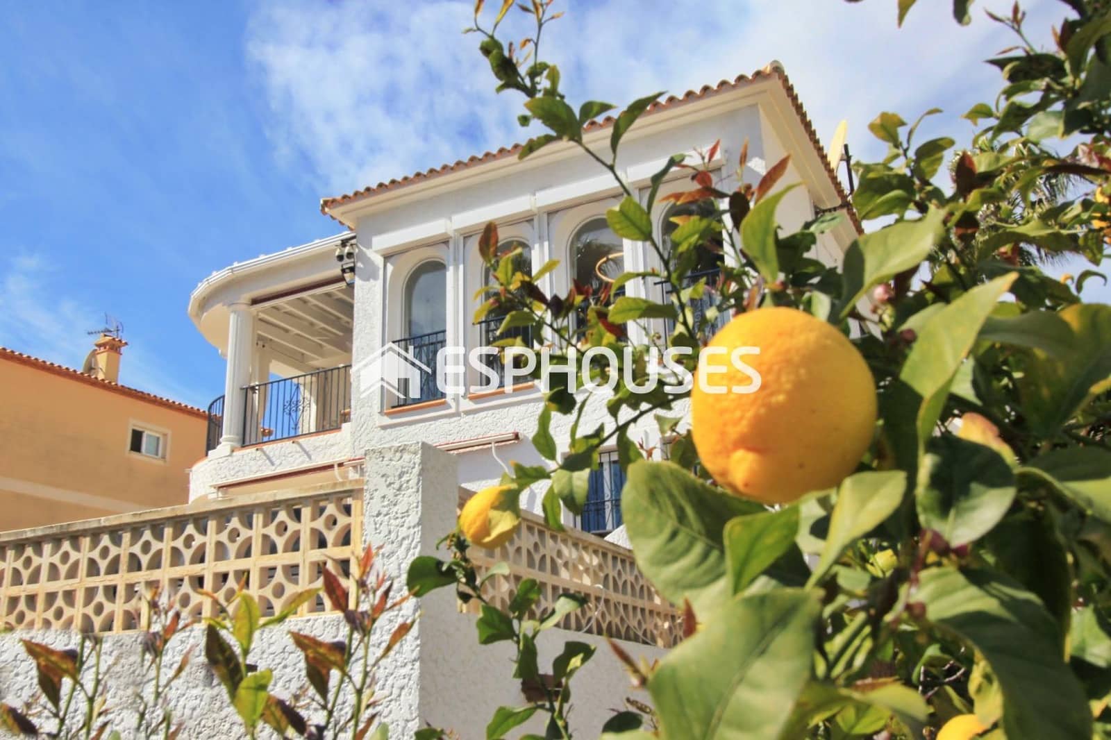 5 sypialnia Willa na sprzedaż w La Nucia z basenem garażem - 795 000 € (Ref: 9444086)