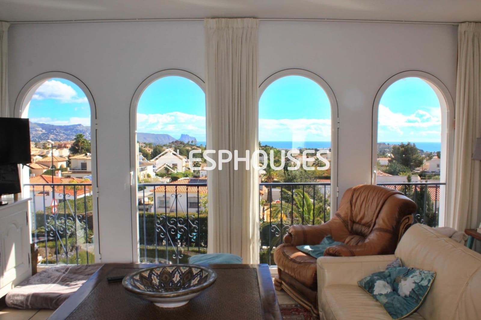 5 sypialnia Willa na sprzedaż w La Nucia z basenem garażem - 795 000 € (Ref: 9444086)