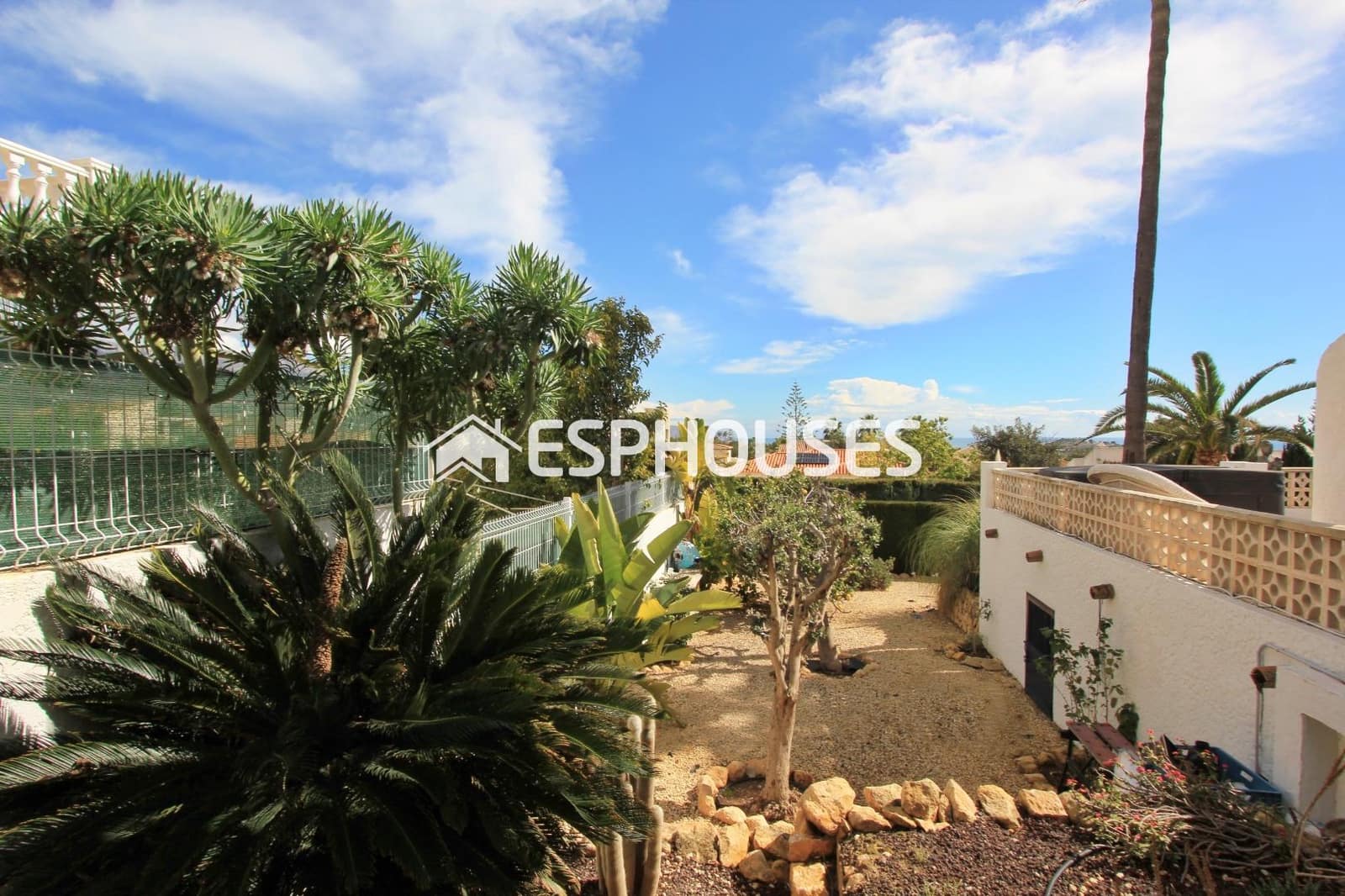 5 sypialnia Willa na sprzedaż w La Nucia z basenem garażem - 795 000 € (Ref: 9444086)