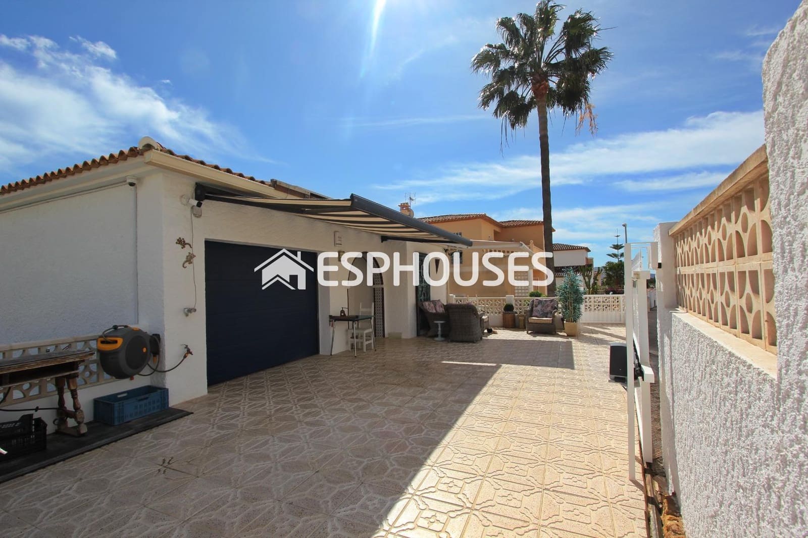 5 sypialnia Willa na sprzedaż w La Nucia z basenem garażem - 795 000 € (Ref: 9444086)