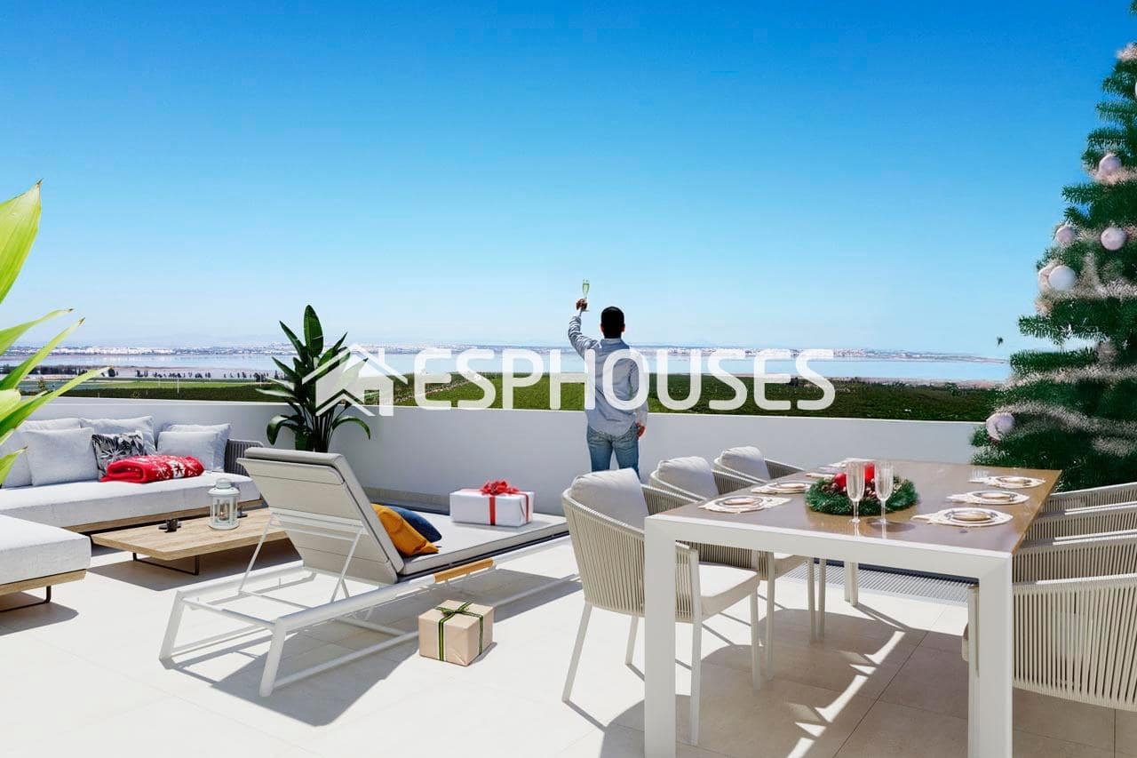 2 chambre Bungalow à vendre à Torrevieja avec piscine garage - 309 000 € (Ref: 9444088)