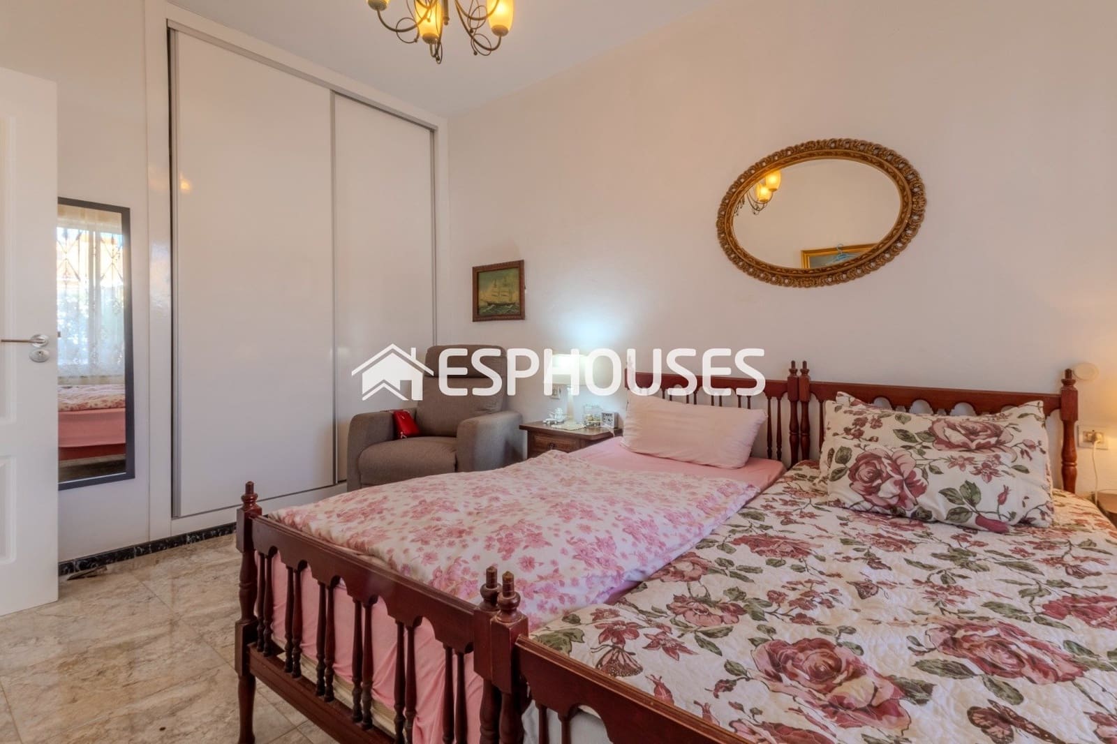 3 bedroom Villa for sale in La Mata with garage - € 585,000 (Ref: 9444099)