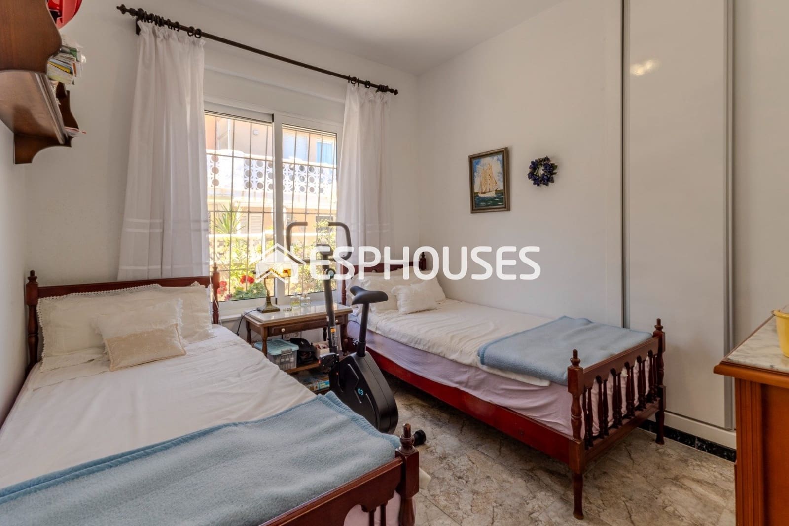 3 bedroom Villa for sale in La Mata with garage - € 585,000 (Ref: 9444099)