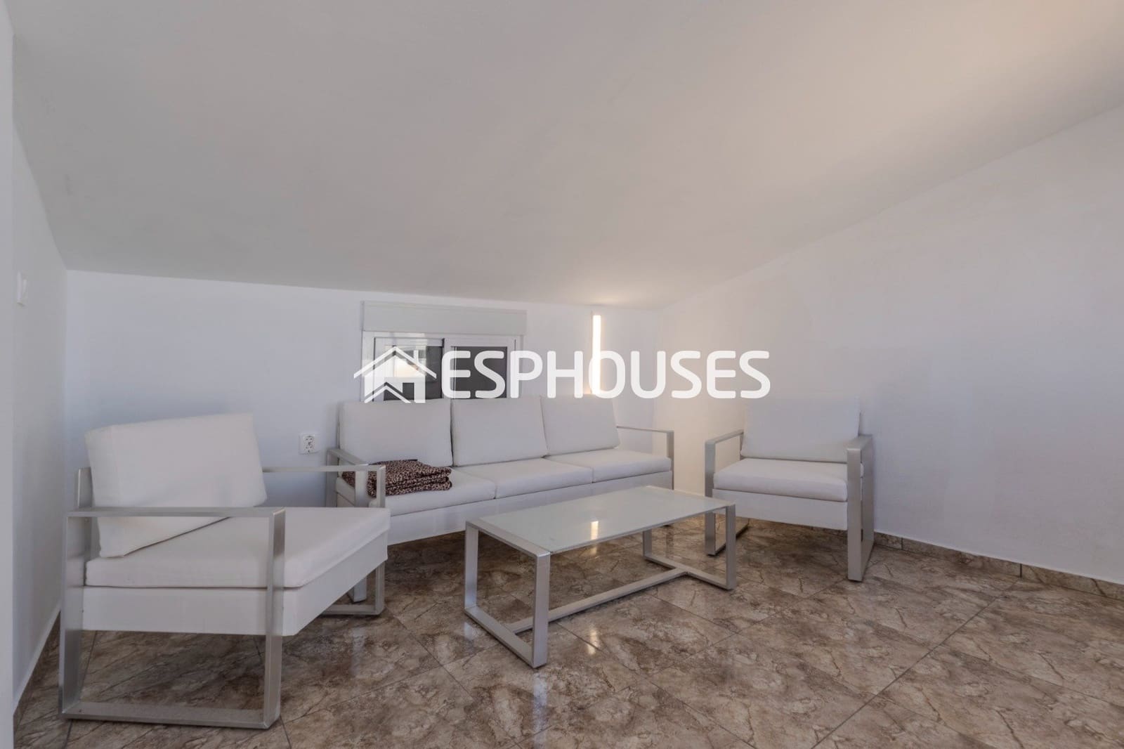 3 bedroom Villa for sale in La Mata with garage - € 585,000 (Ref: 9444099)