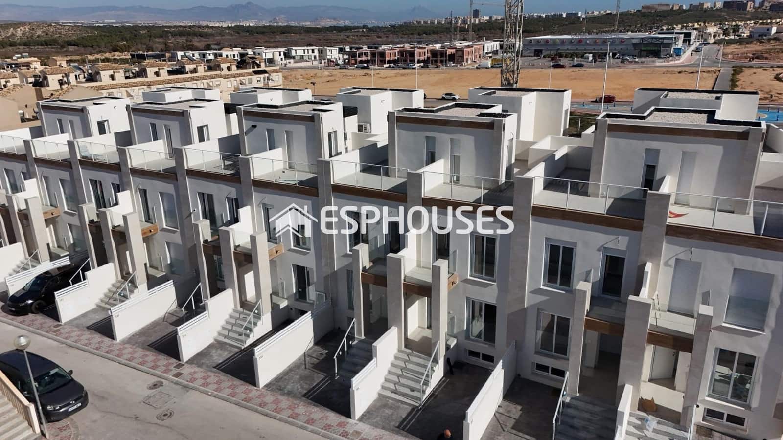 2 camera da letto Bungalow in vendita in Gran Alacant con piscina garage - 305.000 € (Rif: 9444100)