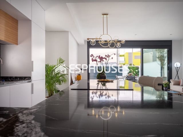 3 slaapkamer Huis te koop in San Pedro del Pinatar ciudad, San Pedro del Pinatar met zwembad garage - € 449.000 (Ref: 9444110)