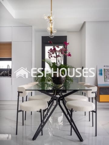 3 soverom Hus til salgs i San Pedro del Pinatar ciudad, San Pedro del Pinatar med svømmebasseng garasje - € 439 000 (Ref: 9444112)