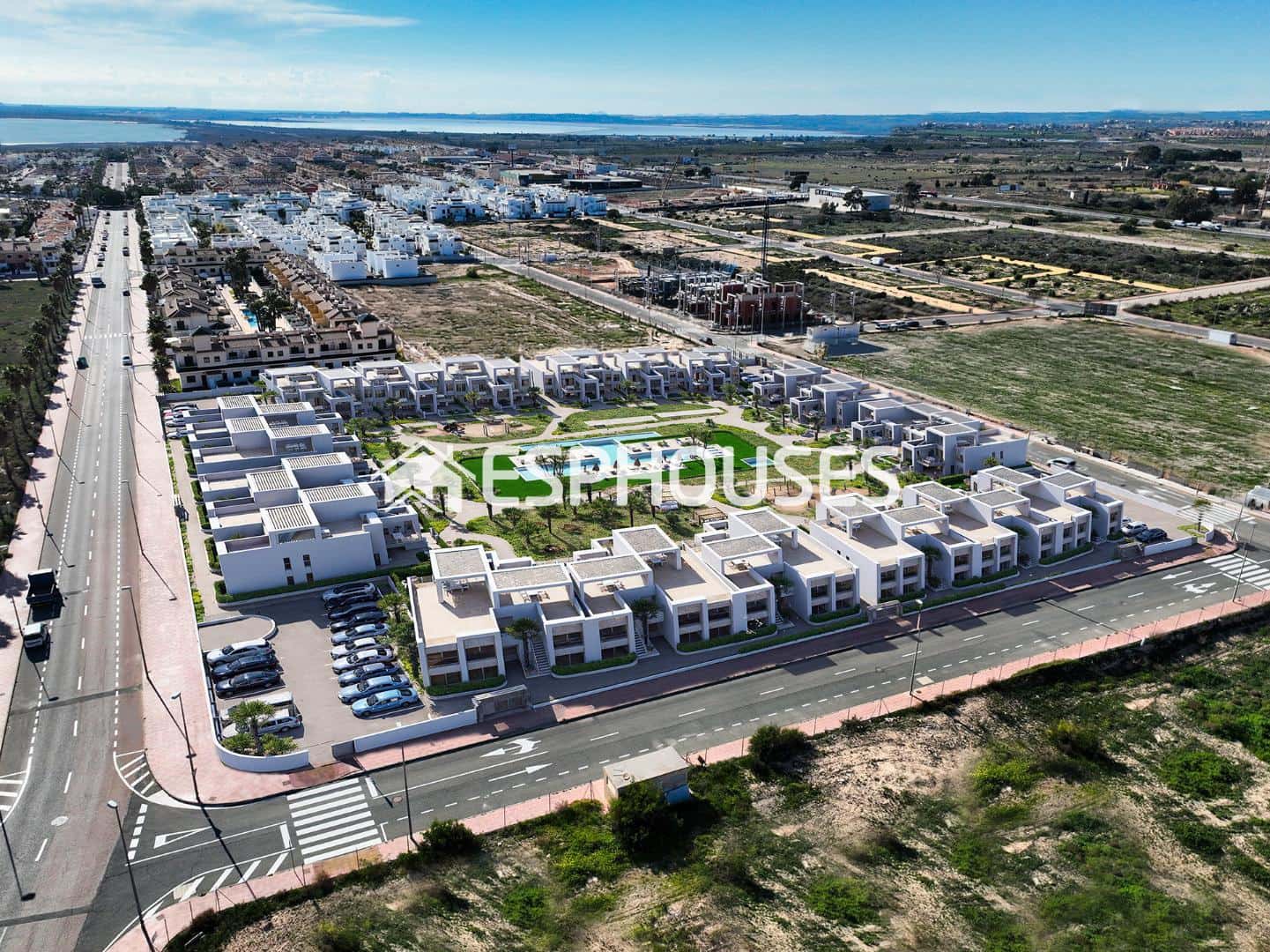 Bungalow de 2 habitaciones en Rojales en venta con piscina garaje - 269.000 € (Ref: 9444117)