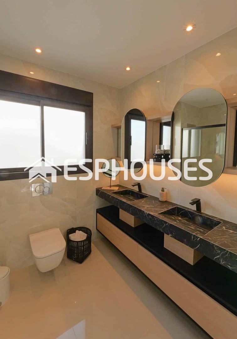 3 slaapkamer Villa te koop in Ciudad Quesada met zwembad garage - € 871.162 (Ref: 9444126)