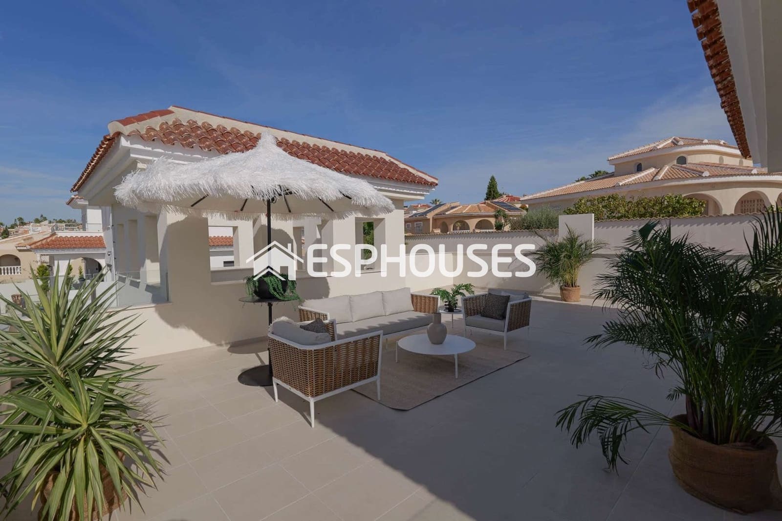 3 slaapkamer Villa te koop in Ciudad Quesada met zwembad garage - € 871.162 (Ref: 9444126)