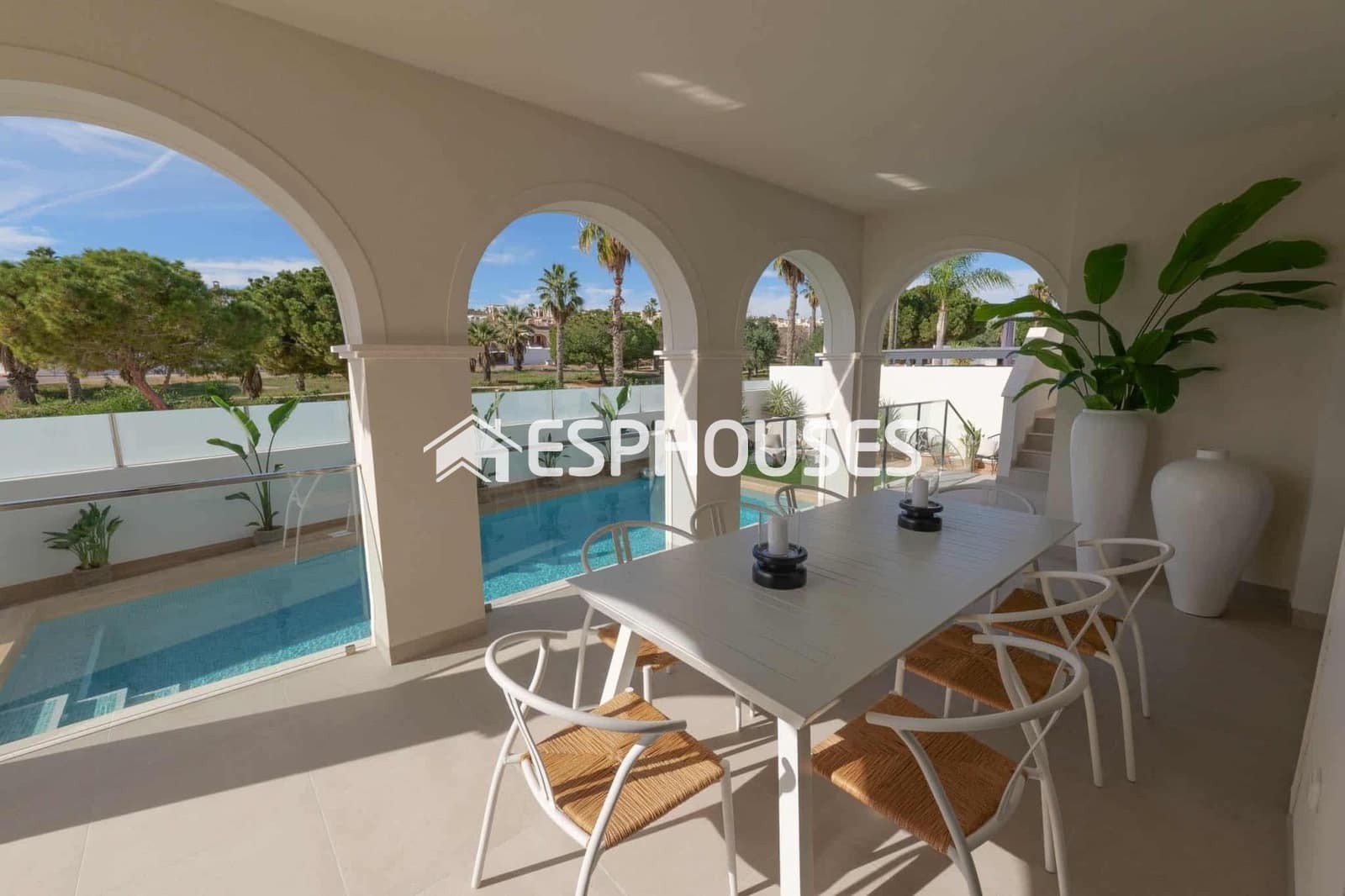 3 slaapkamer Villa te koop in Ciudad Quesada met zwembad garage - € 871.162 (Ref: 9444126)