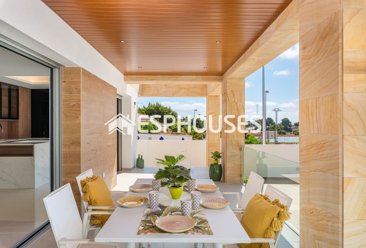 4 bedroom Villa for sale in Ciudad Quesada with pool - € 864,647 (Ref: 9444127)