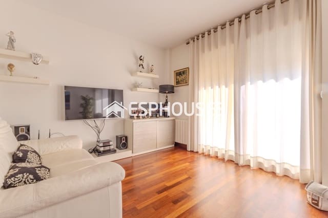 4 makuuhuone Bungalow myytävänä paikassa Guardamar Playa, Guardamar del Segura mukana uima-altaan 
autotalli - 519 000 € (Ref: 9444132)