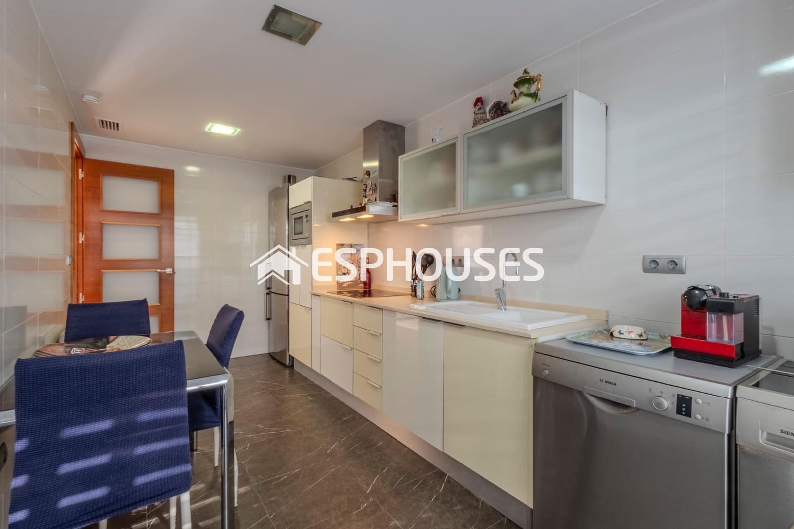 4 bedroom Bungalow for sale in Guardamar del Segura with pool garage - € 519,000 (Ref: 9444132)