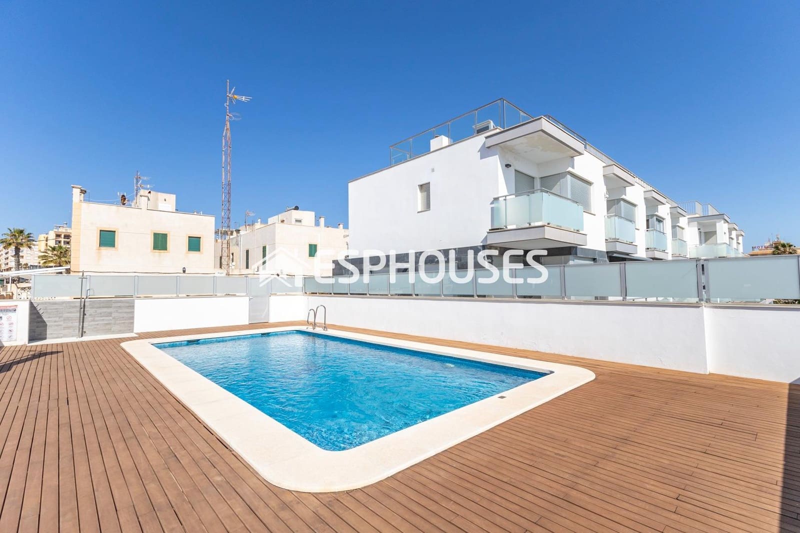 4 bedroom Bungalow for sale in Guardamar del Segura with pool garage - € 519,000 (Ref: 9444132)