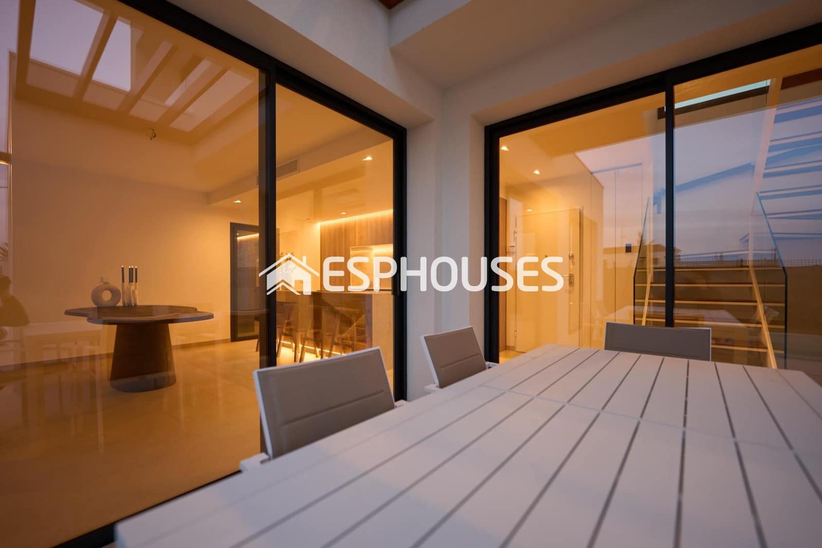 3 soverom Villa til salgs i Alfaz del Pi / L'Alfas del Pi med svømmebasseng - € 665 000 (Ref: 9444134)