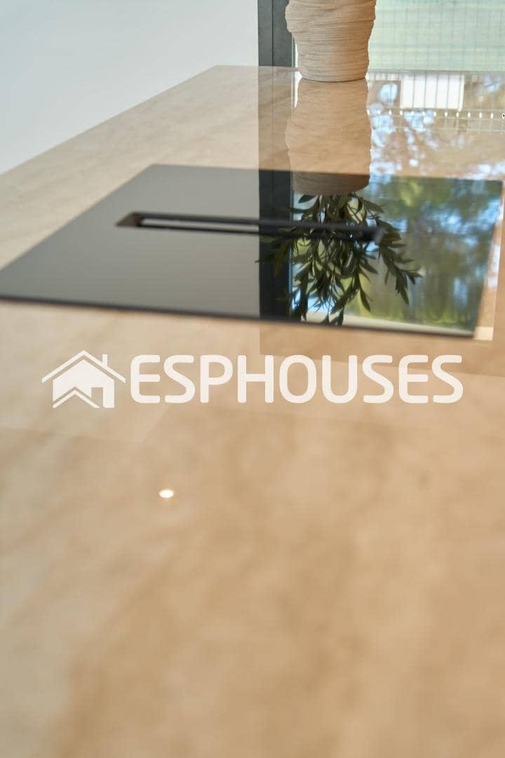 3 soverom Villa til salgs i Alfaz del Pi / L'Alfas del Pi med svømmebasseng - € 643 000 (Ref: 9444136)