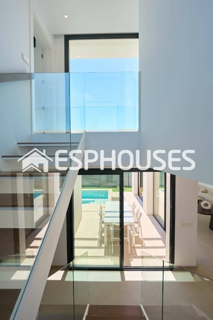 3 soverom Villa til salgs i Alfaz del Pi / L'Alfas del Pi med svømmebasseng - € 643 000 (Ref: 9444136)