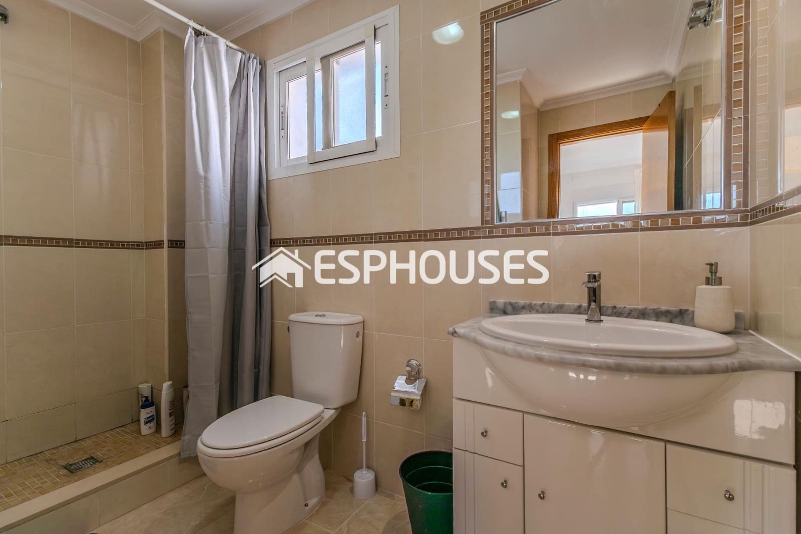 2 slaapkamer Appartement te koop in Guardamar del Segura met zwembad garage - € 249.000 (Ref: 9444150)