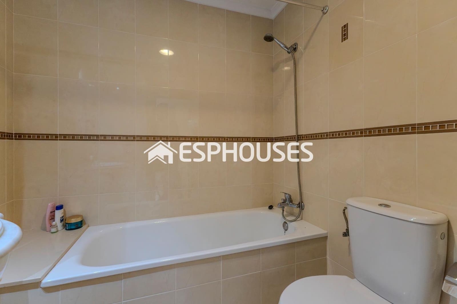 2 slaapkamer Appartement te koop in Guardamar del Segura met zwembad garage - € 249.000 (Ref: 9444150)