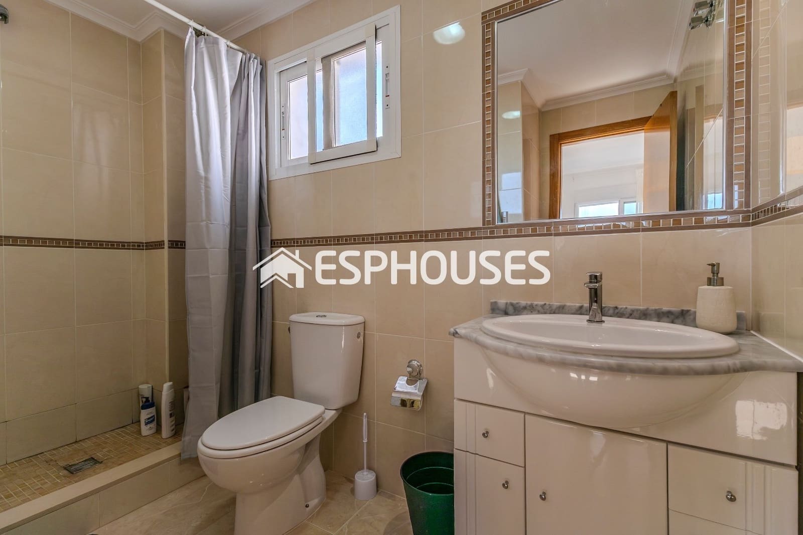 2 slaapkamer Appartement te koop in Guardamar del Segura met zwembad garage - € 275.000 (Ref: 9444150)