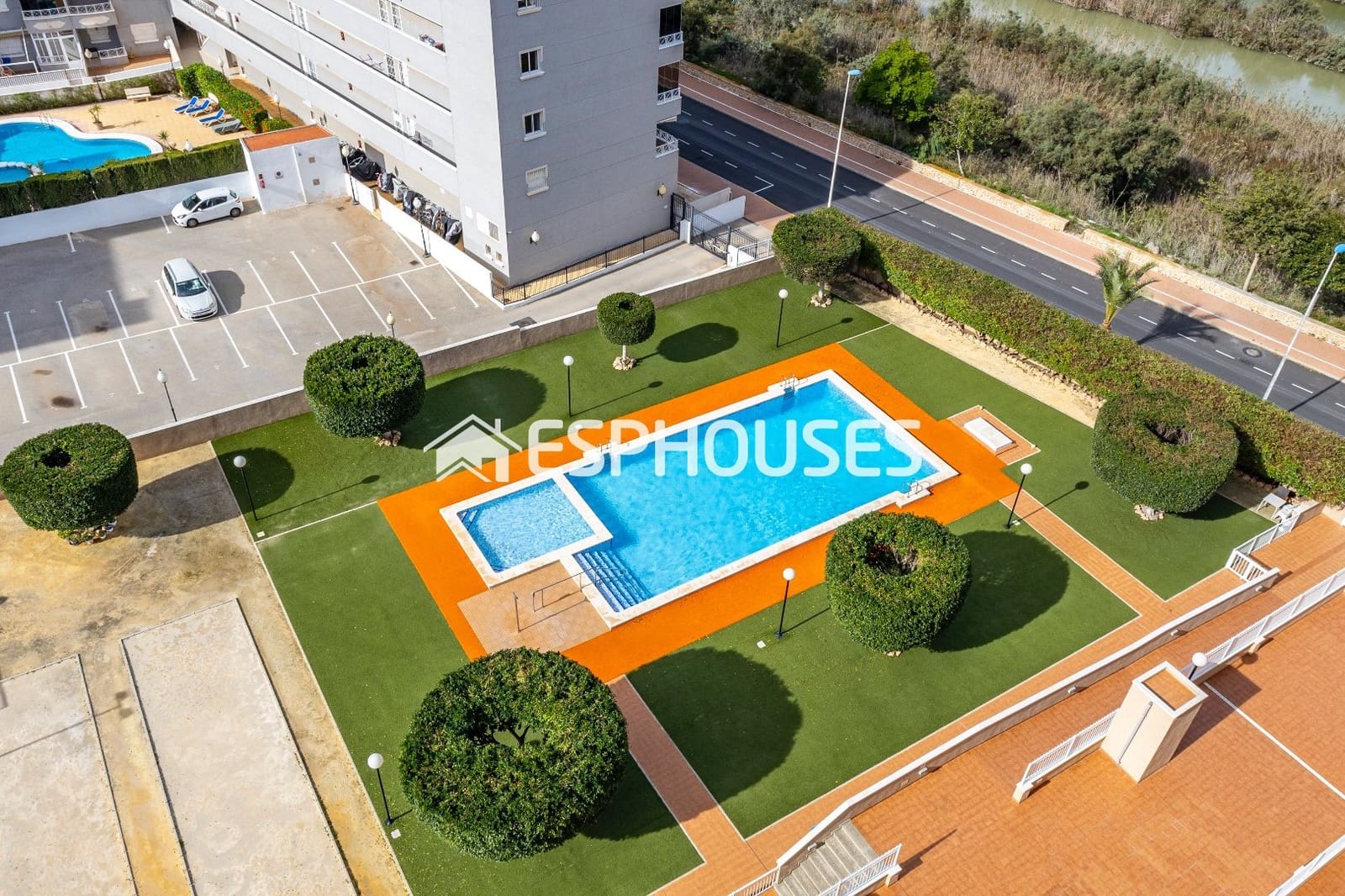 2 slaapkamer Appartement te koop in Guardamar del Segura met zwembad garage - € 275.000 (Ref: 9444150)
