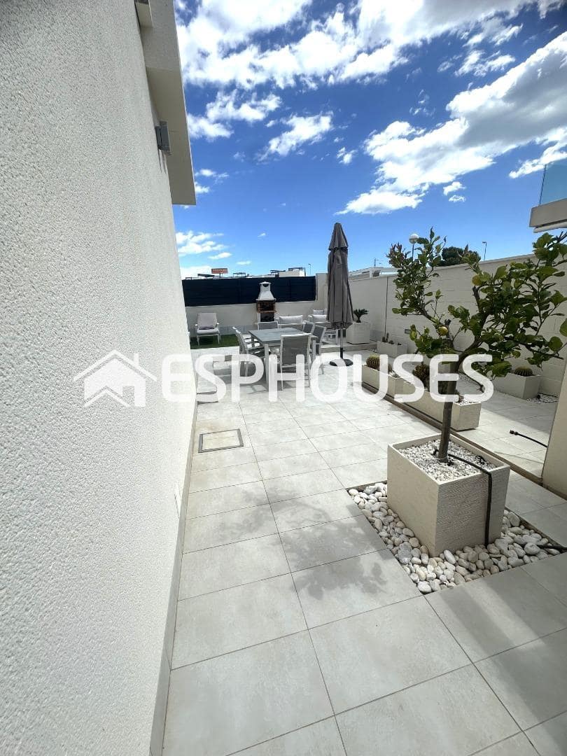 3 sovrum Villa till salu i Rojales med pool garage - 395 000 € (Ref: 9444151)