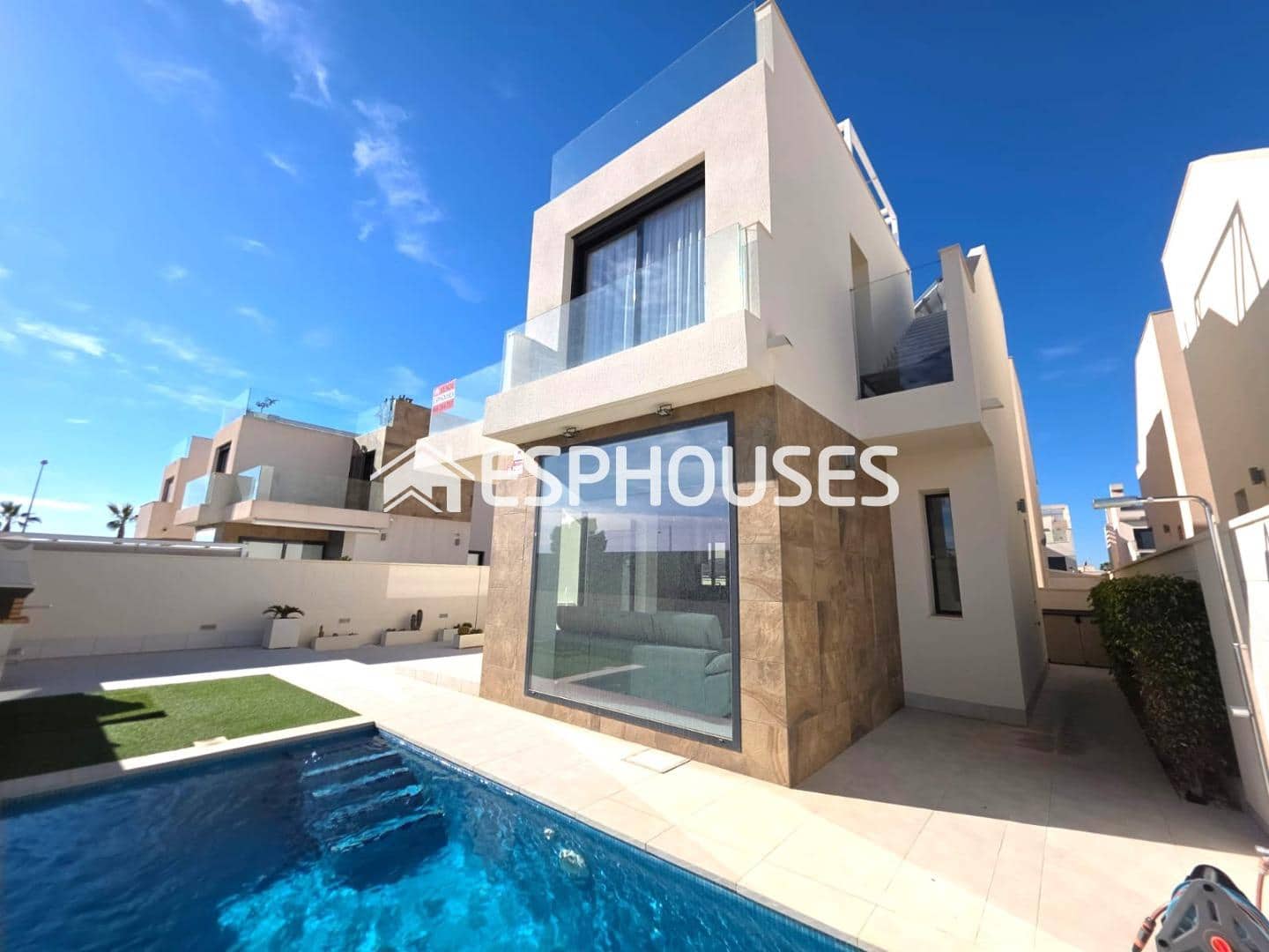 3 slaapkamer Villa te koop in Rojales met zwembad garage - € 399.900 (Ref: 9444151)