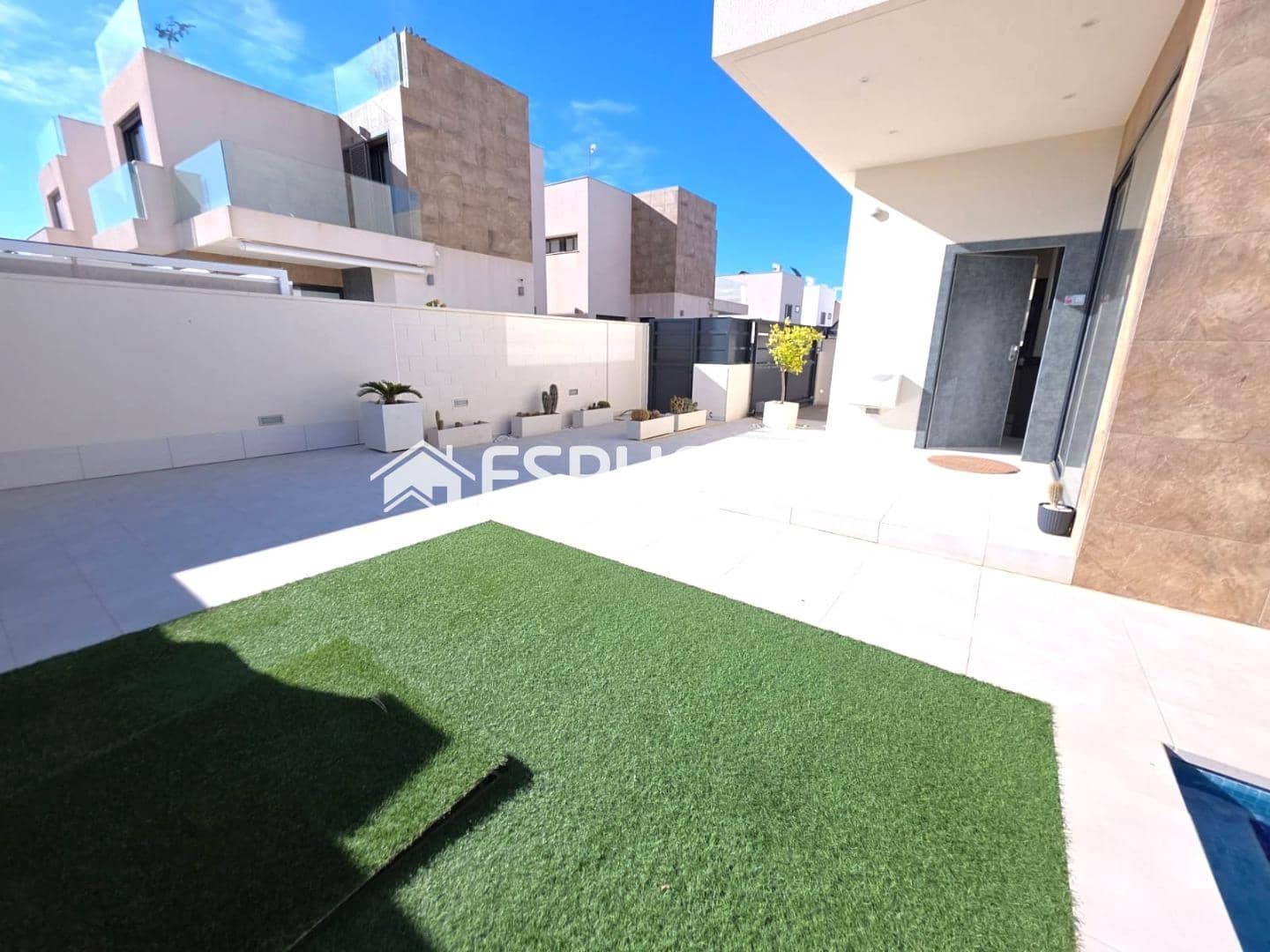 3 slaapkamer Villa te koop in Rojales met zwembad garage - € 399.900 (Ref: 9444151)