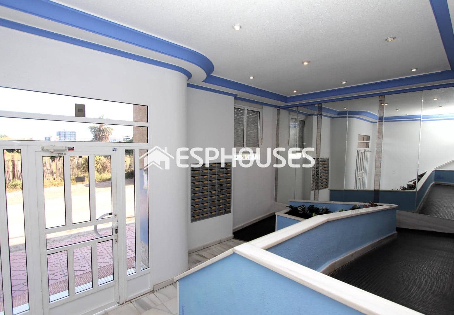 2 soverom Leilighet til salgs i Guardamar del Segura med svømmebasseng - € 120 000 (Ref: 9444162)