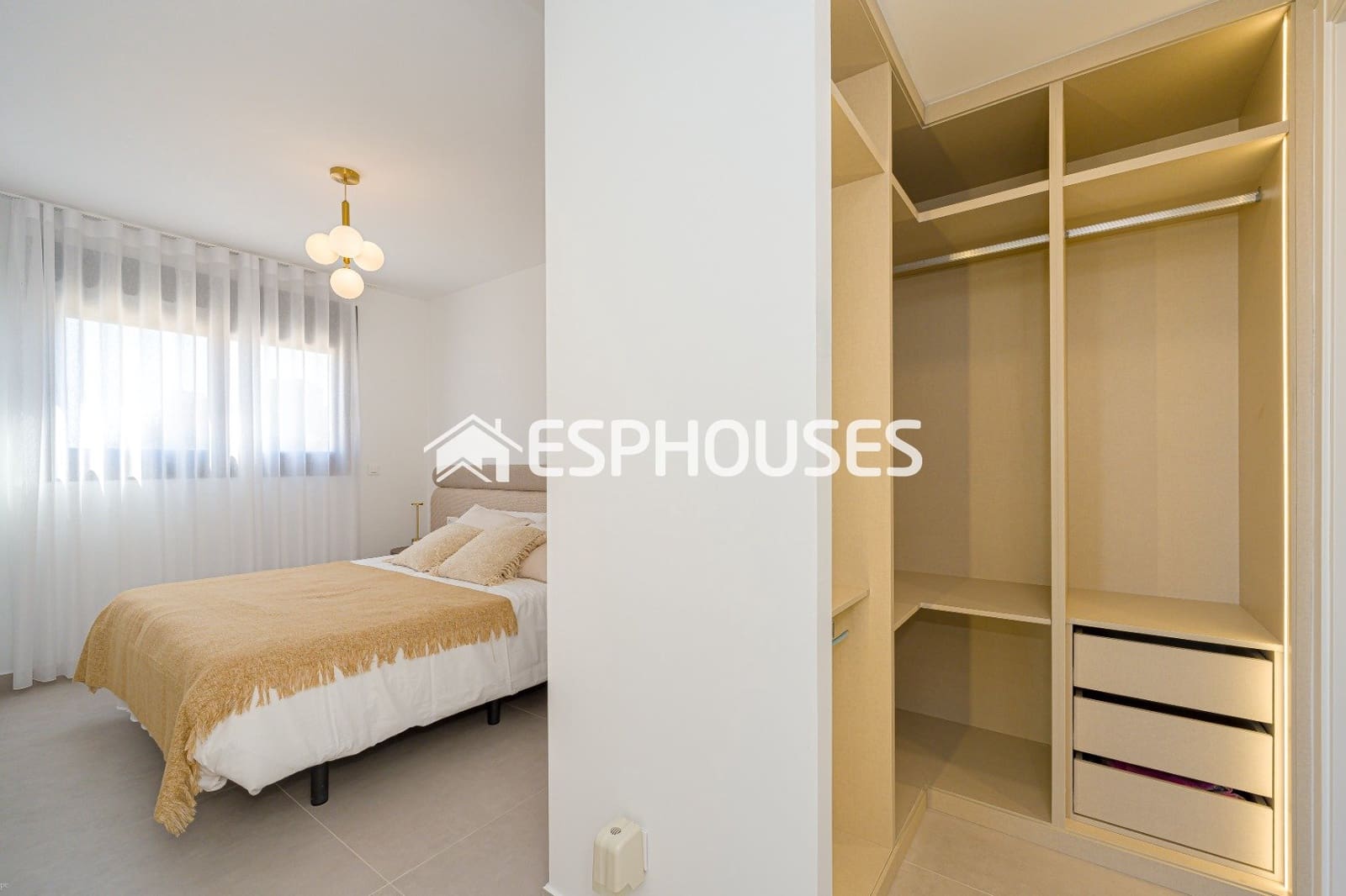 2 soverom Leilighet til salgs i La Villajoyosa / Vila Joiosa med svømmebasseng garasje - € 365 000 (Ref: 9444175)