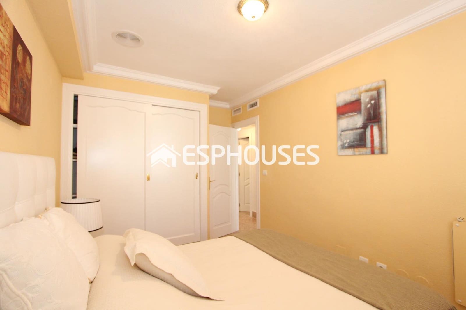 3 soveværelse Lejlighed til salg i Guardamar del Segura - € 300.000 (Ref: 9444193)