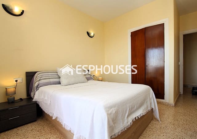 3 sovrum Lägenhet till salu i Guardamar Playa, Guardamar del Segura med pool garage - 280 000 € (Ref: 9444195)