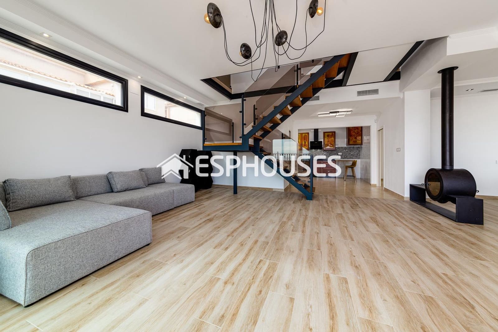 4 bedroom Villa for sale in Torrevieja with pool garage - € 990,000 (Ref: 9444196)