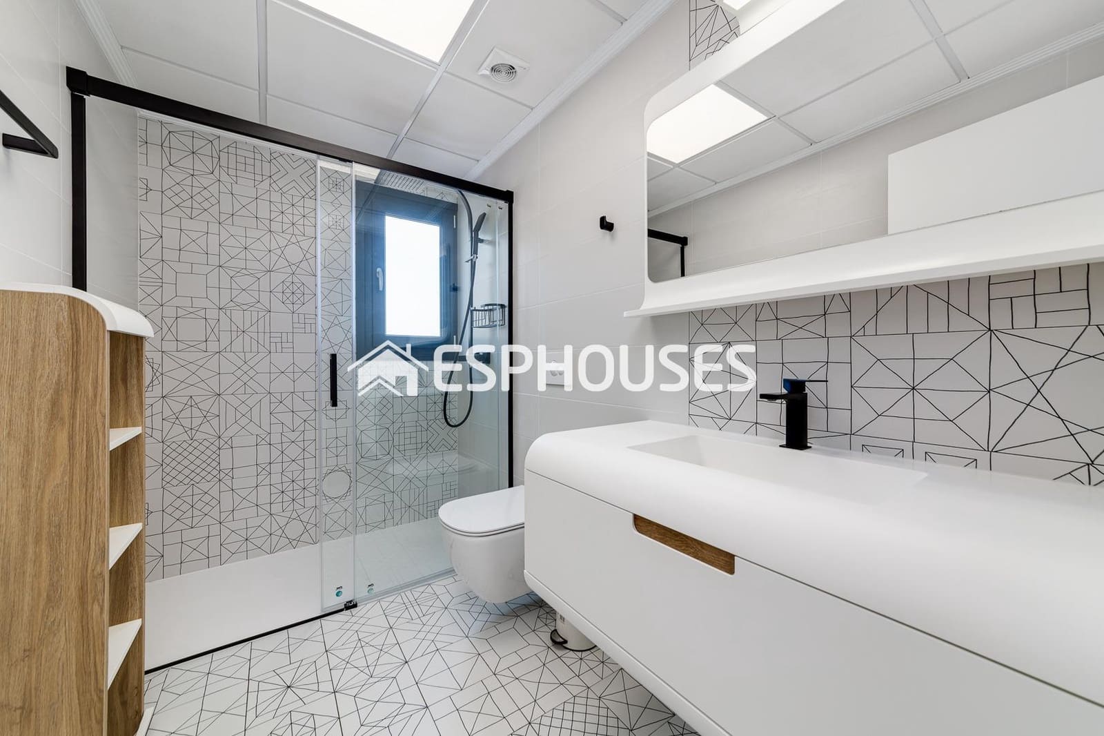 4 bedroom Villa for sale in Torrevieja with pool garage - € 990,000 (Ref: 9444196)