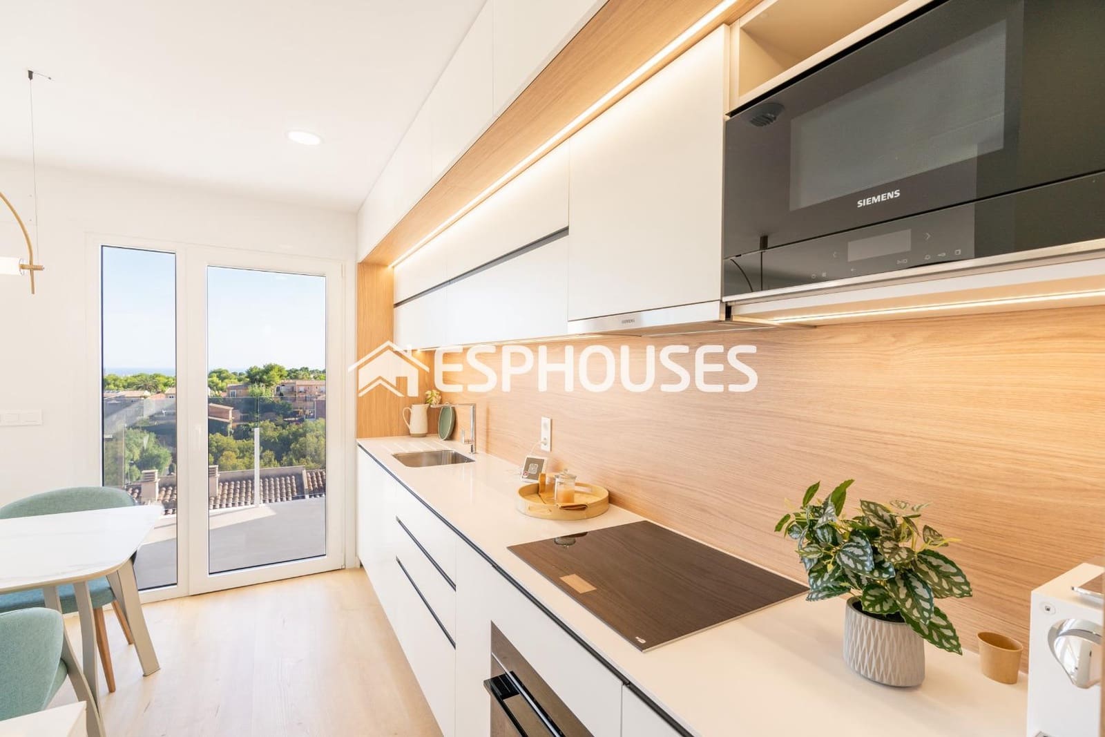 4 chambre Bungalow à vendre à La Nucia avec piscine garage - 499 000 € (Ref: 9444205)