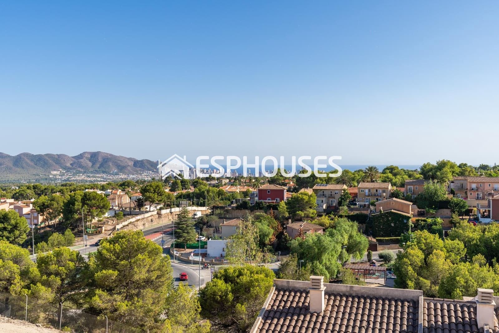 4 chambre Bungalow à vendre à La Nucia avec piscine garage - 499 000 € (Ref: 9444205)