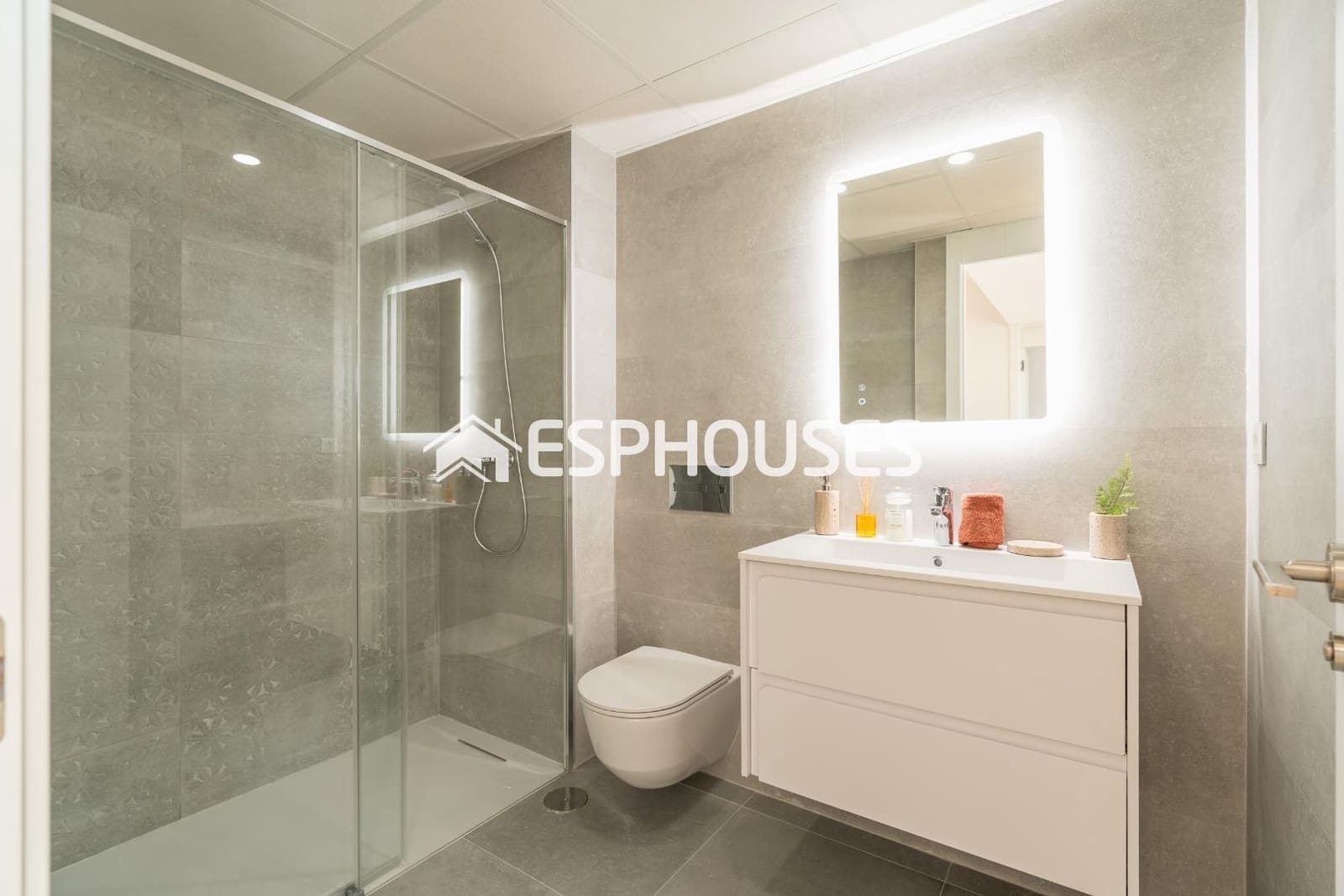 4 soveværelse Bungalow til salg i La Nucia med swimmingpool garage - € 499.000 (Ref: 9444207)