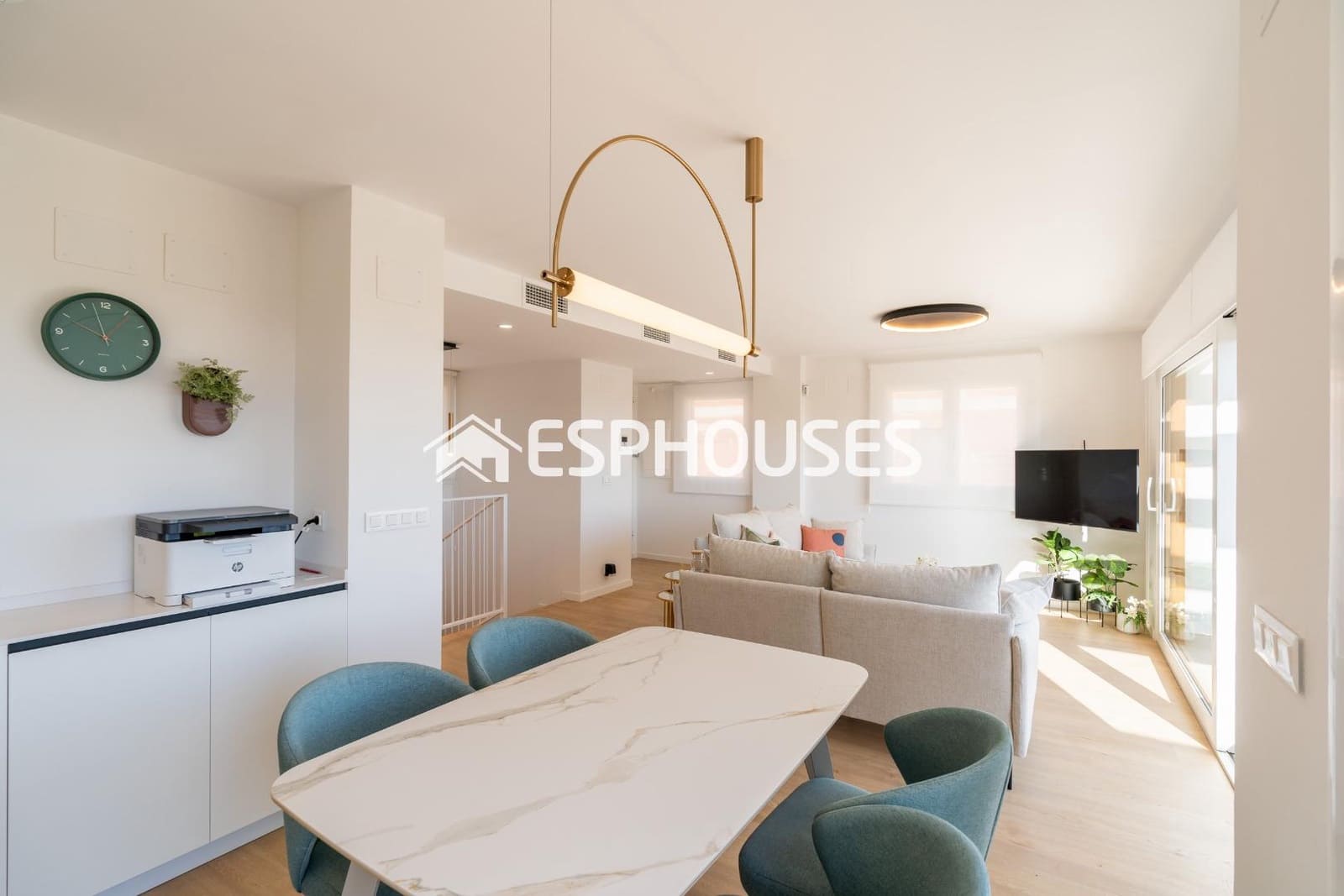 4 soveværelse Bungalow til salg i La Nucia med swimmingpool garage - € 450.000 (Ref: 9444208)