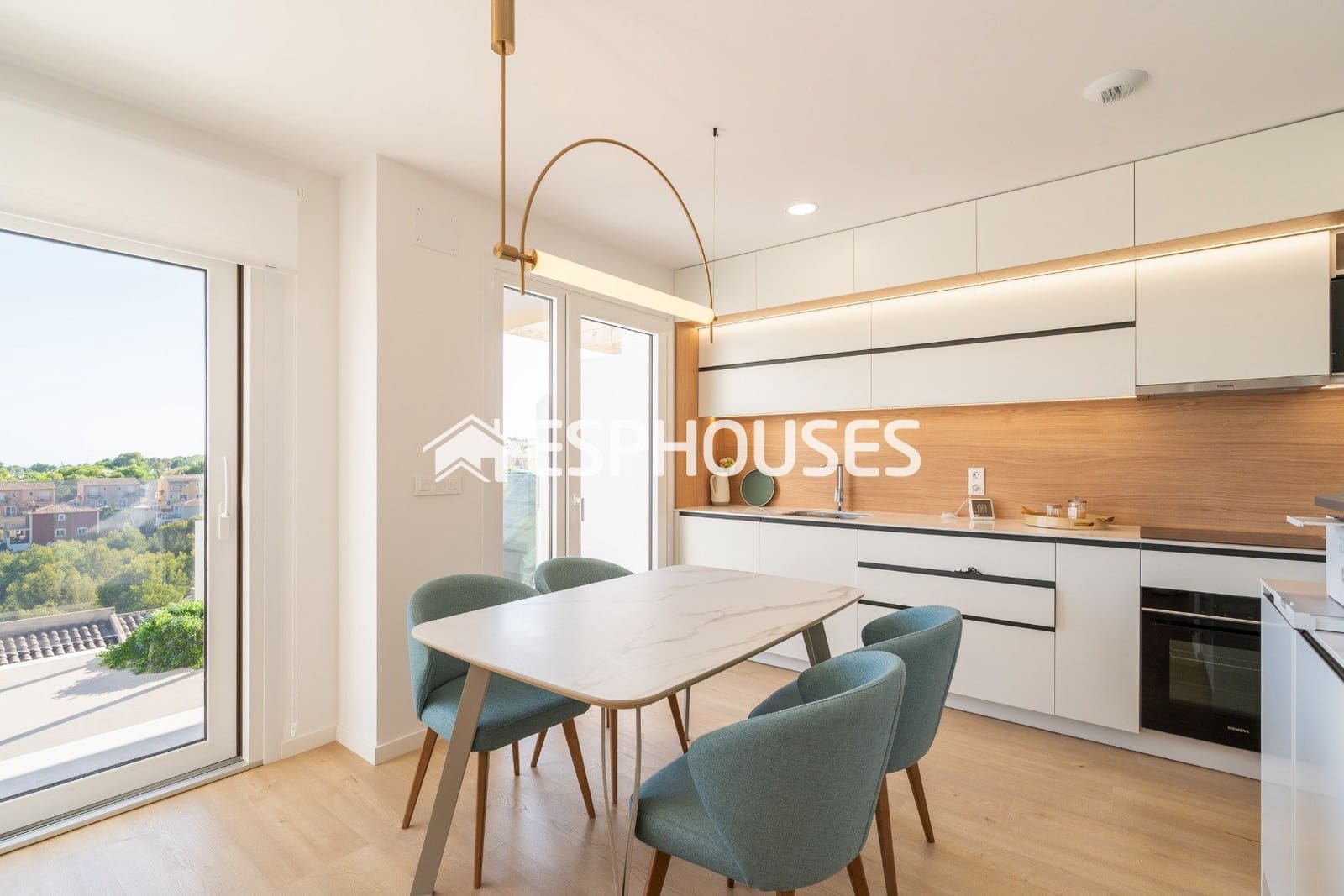 4 quarto Casa em Banda para venda em La Nucia com piscina garagem - 475 000 € (Ref: 9444208)