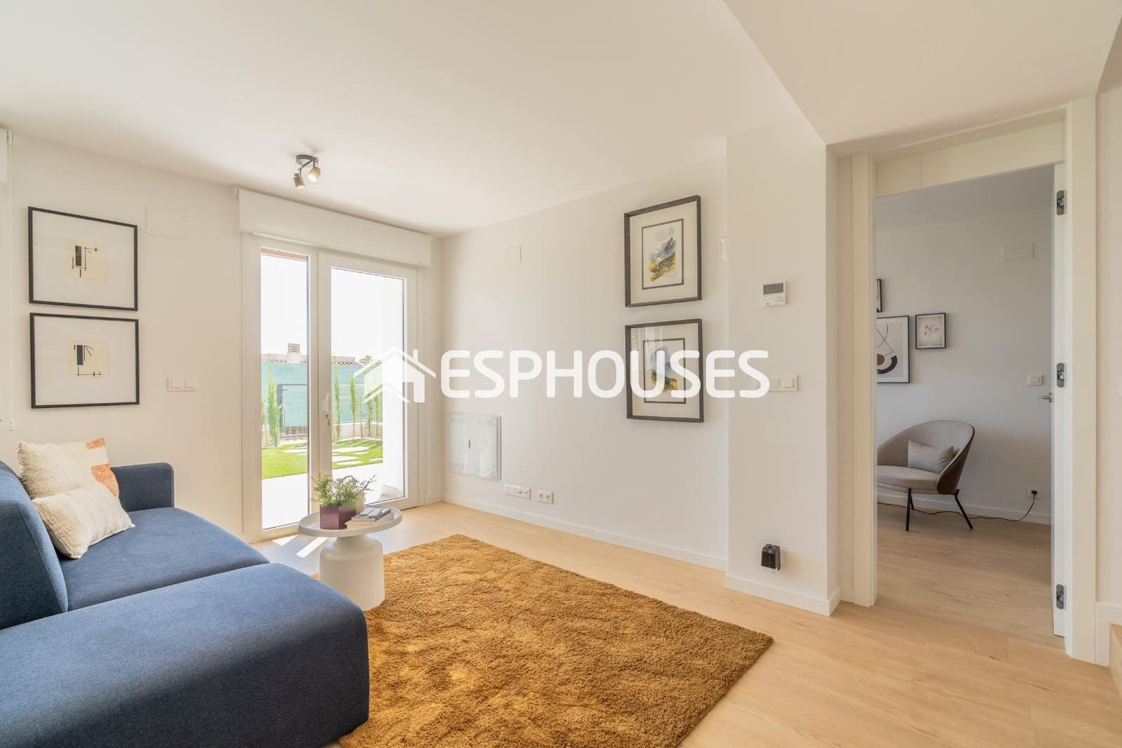 4 quarto Bungalow para venda em La Nucia com piscina garagem - 545 000 € (Ref: 9444211)