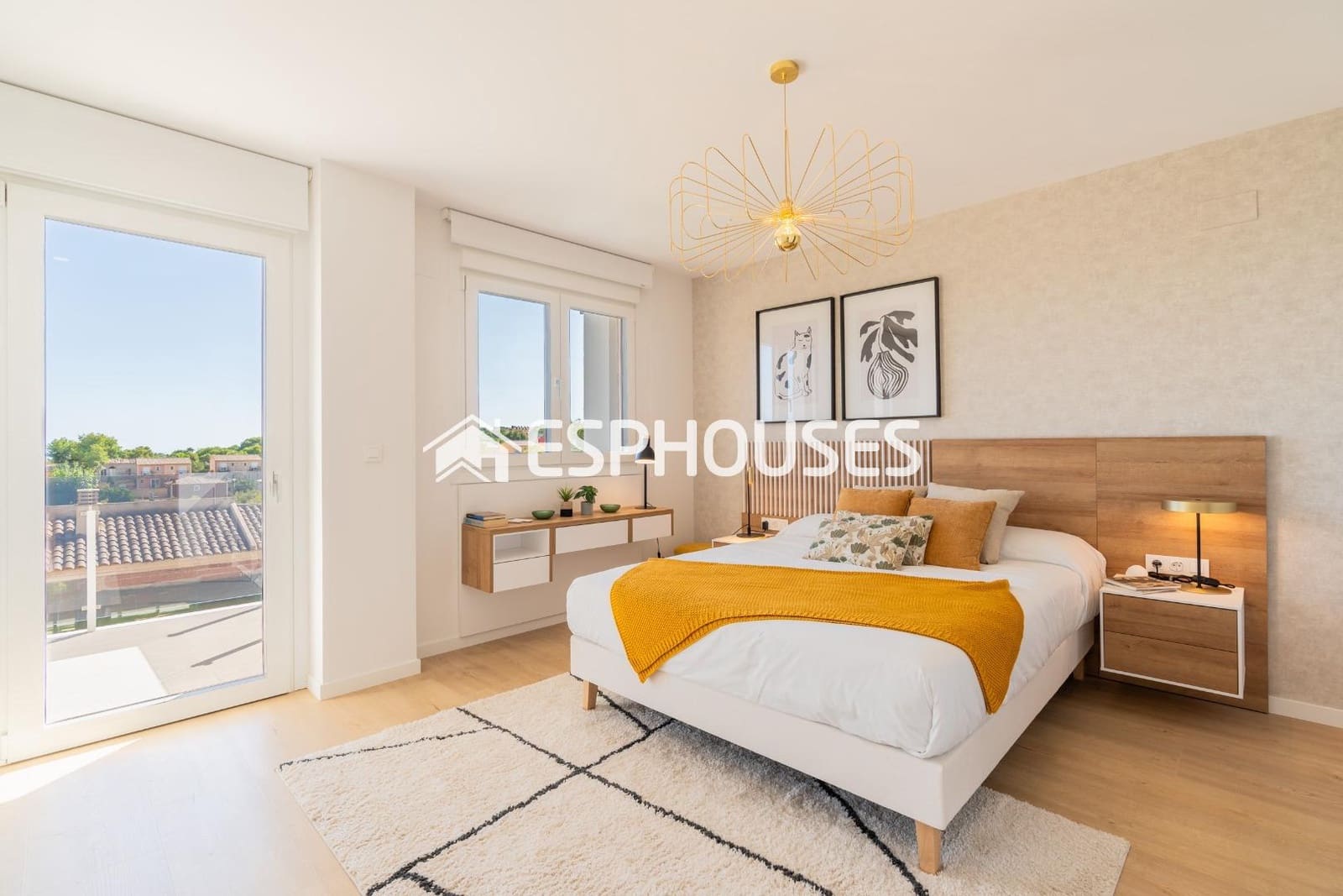 4 quarto Bungalow para venda em La Nucia com piscina garagem - 550 000 € (Ref: 9444213)