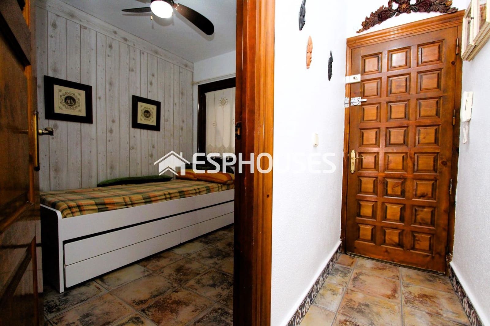 Apartamento de 2 habitaciones en Guardamar del Segura en venta - 179.900 € (Ref: 9444217)