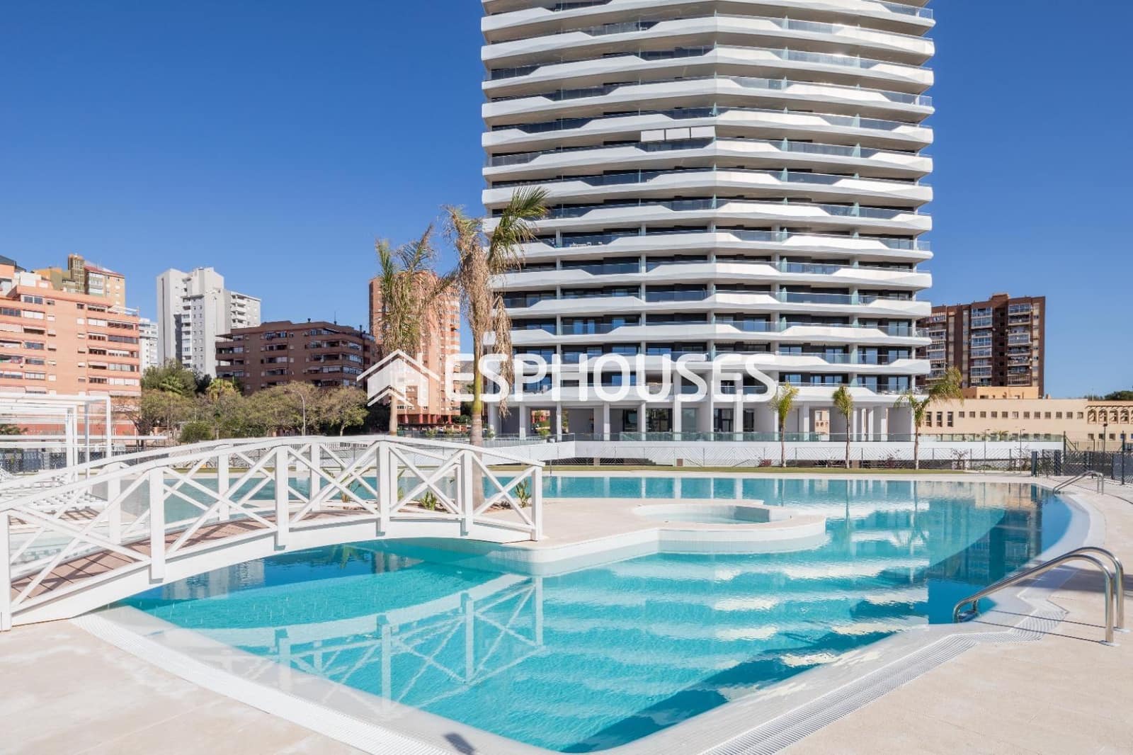 2 sovrum Lägenhet till salu i Benidorm med pool garage - 641 250 € (Ref: 9444218)