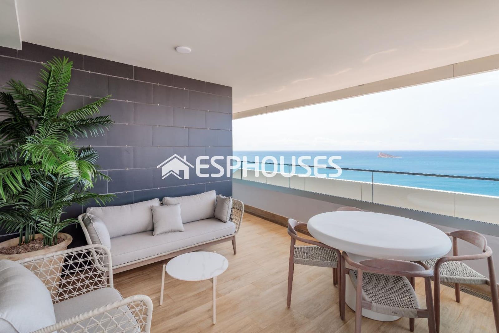 2 sovrum Lägenhet till salu i Benidorm med pool garage - 641 250 € (Ref: 9444218)