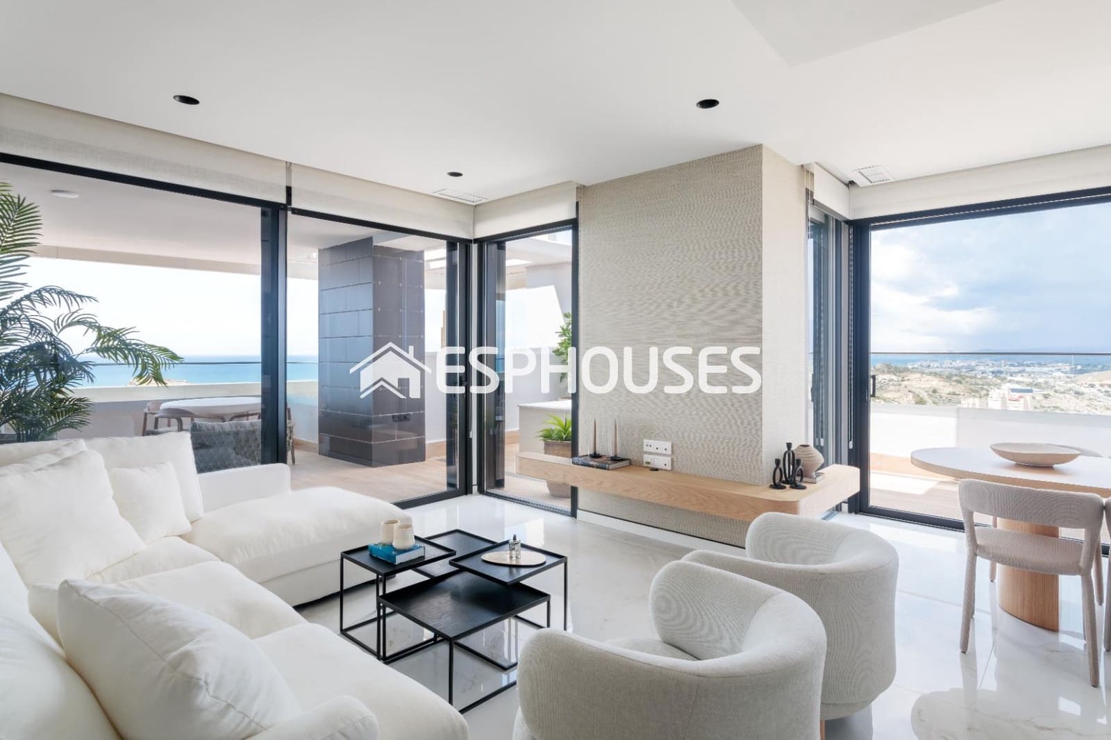 2 makuuhuone Huoneisto myytävänä paikassa Benidorm mukana uima-altaan 
autotalli - 655 500 € (Ref: 9444220)