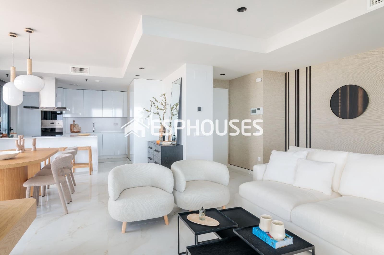 2 makuuhuone Huoneisto myytävänä paikassa Benidorm mukana uima-altaan 
autotalli - 660 250 € (Ref: 9444221)