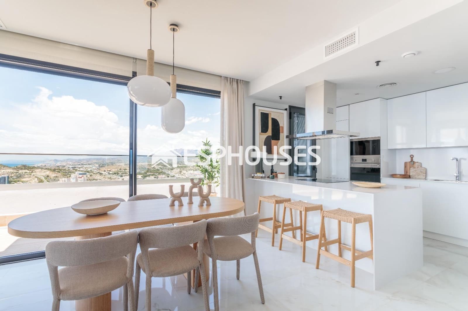 2 makuuhuone Huoneisto myytävänä paikassa Benidorm mukana uima-altaan 
autotalli - 660 250 € (Ref: 9444221)