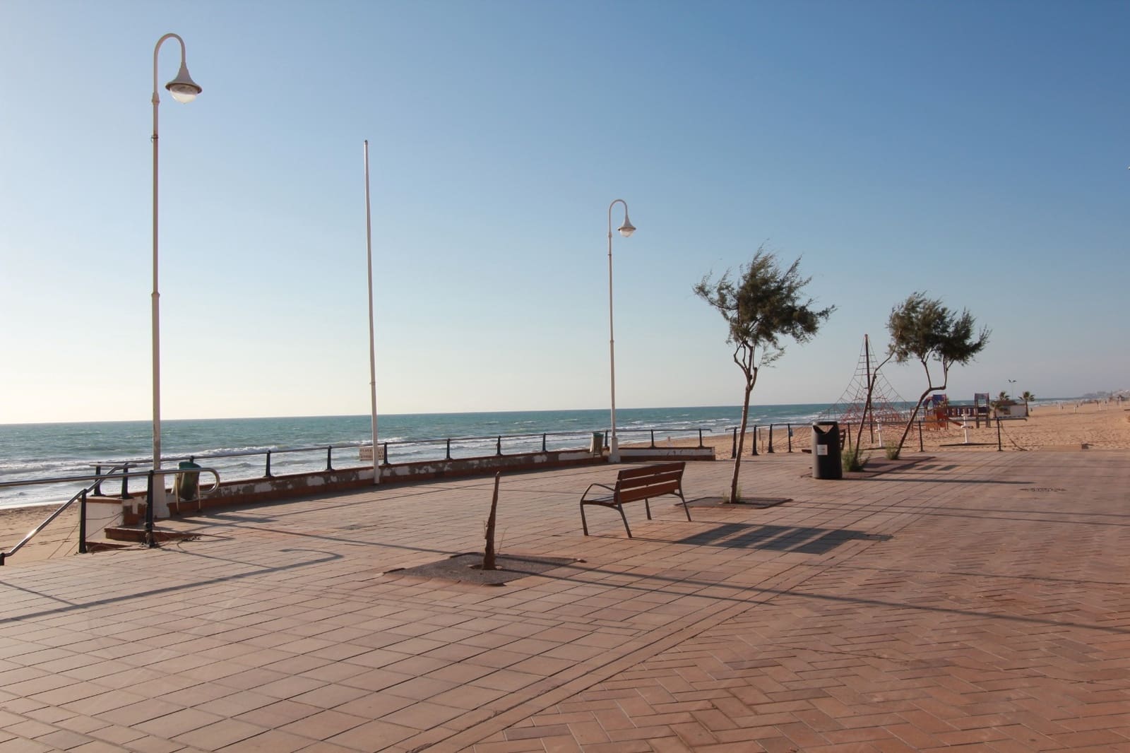 Kommersiell till salu i Guardamar del Segura - 435 000 € (Ref: 9444237)