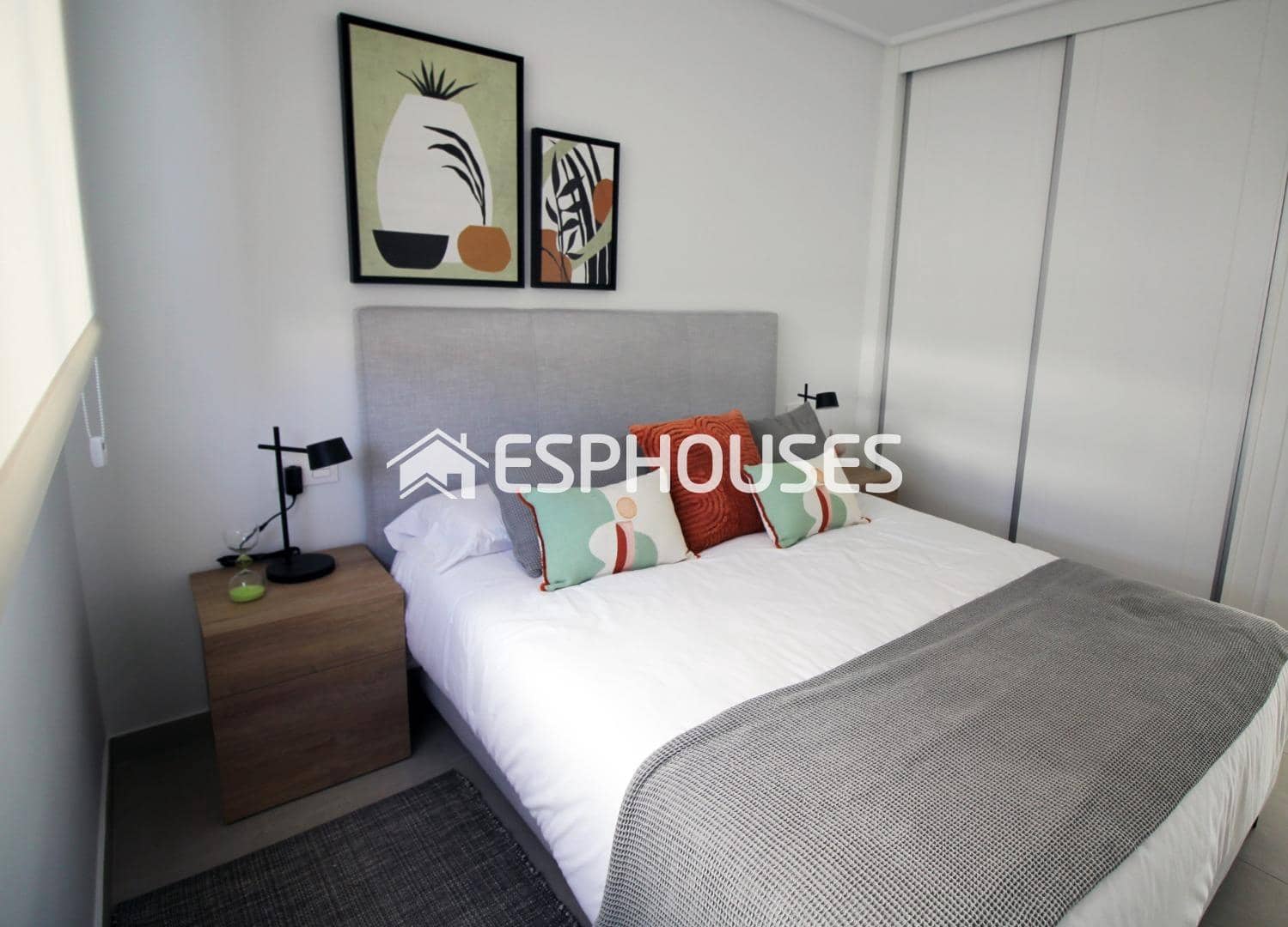 4 quarto Bungalow para venda em Pilar de la Horadada com piscina garagem - 369 900 € (Ref: 9444239)